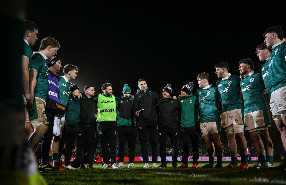 Ireland U-20 head coach Andrew Browne talks to his players
