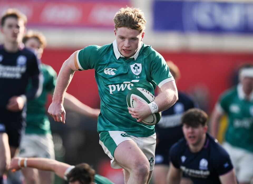 Rob Carney races through a gap