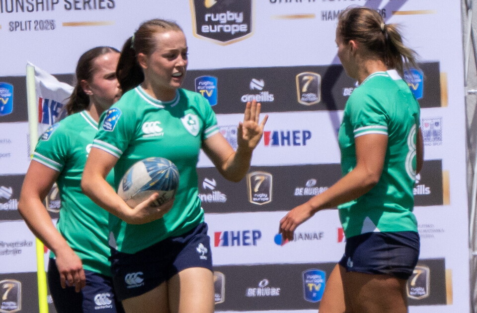 Amy Larn with Ireland captain Megan Burns