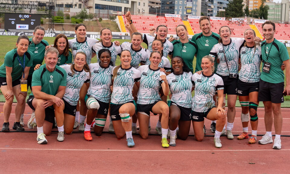 The Ireland Women's Sevens squad and management team