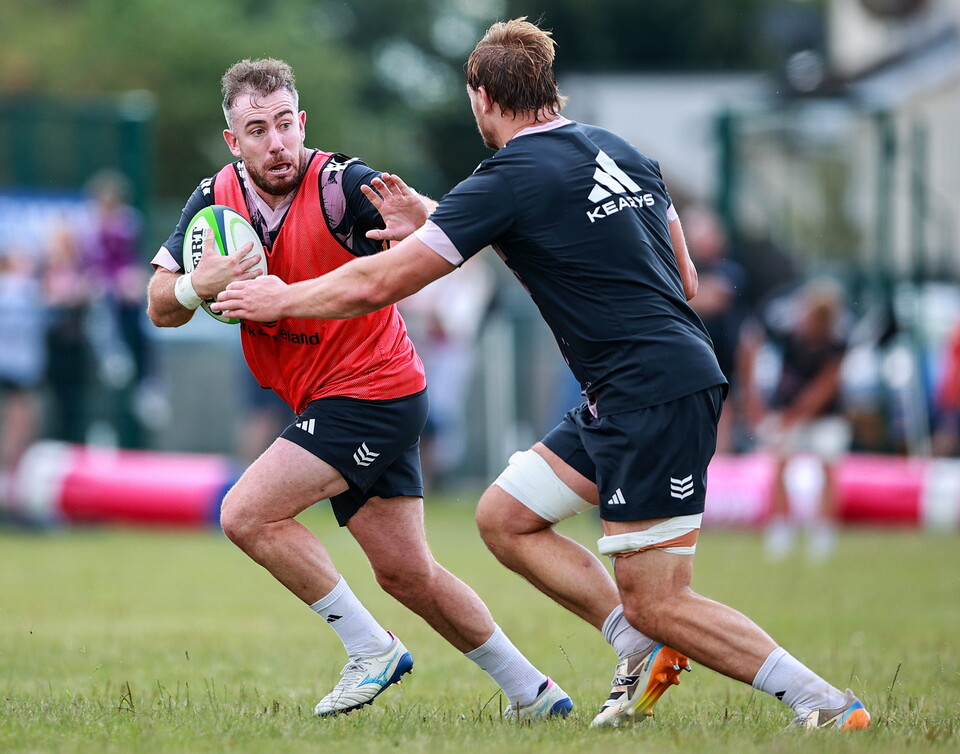 JJ Hanrahan training with Munster at Thurles RFC
