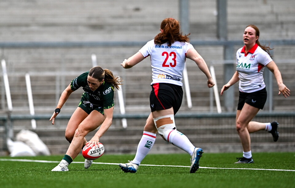 Anna McGann touches down for Connacht