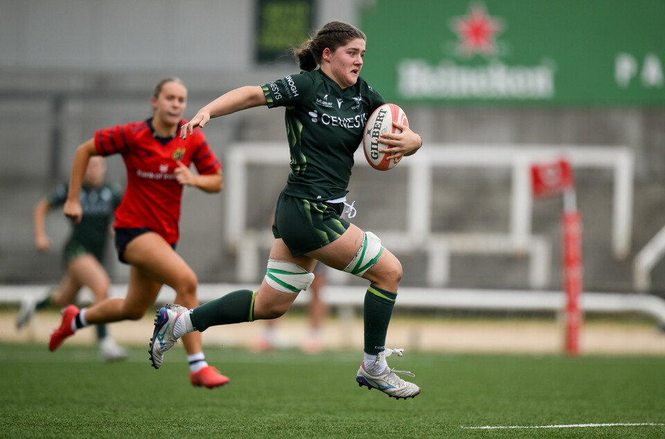 Jemima Adams Verling on the attack for Connacht