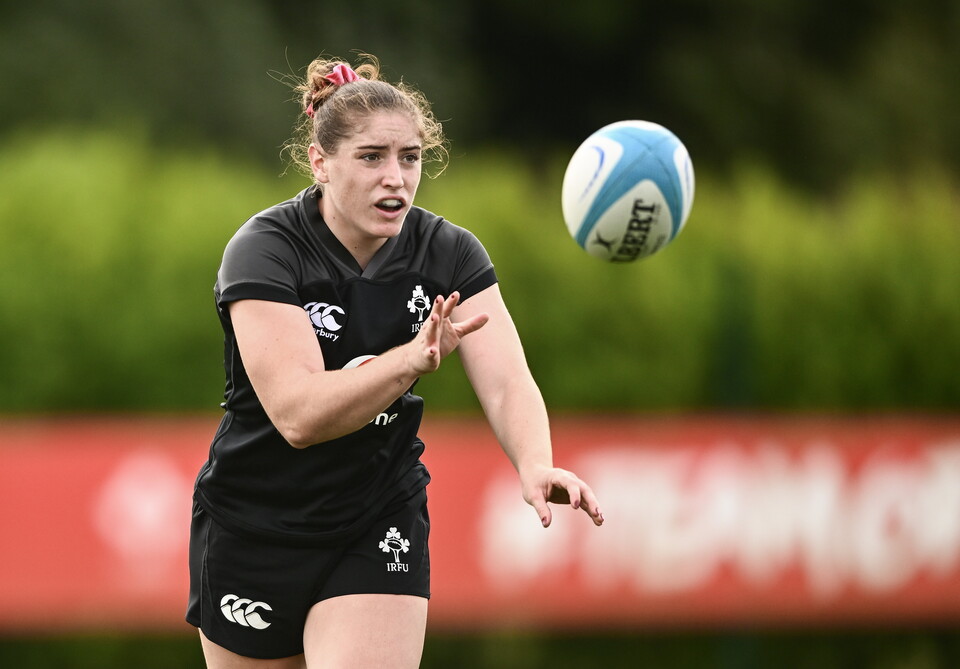 Katie Whelan throws a pass