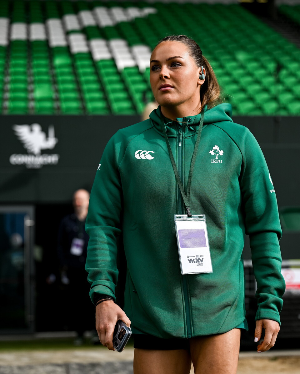 Béibhinn Parsons walks onto the Dexcom Stadium pitch