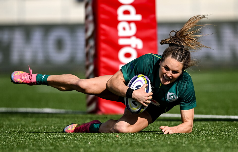 Béibhinn Parsons touches down for Ireland