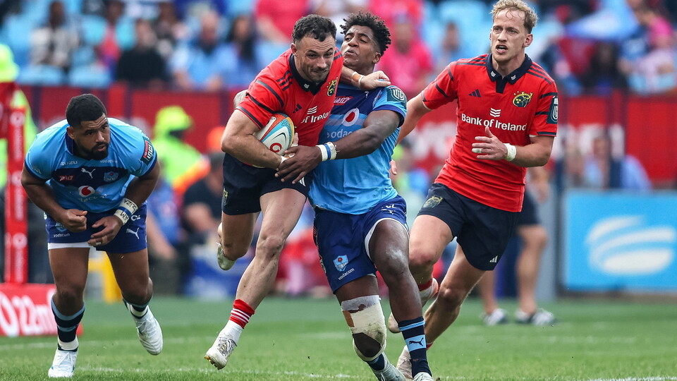 Andrew Smith in action for Munster against the Bulls