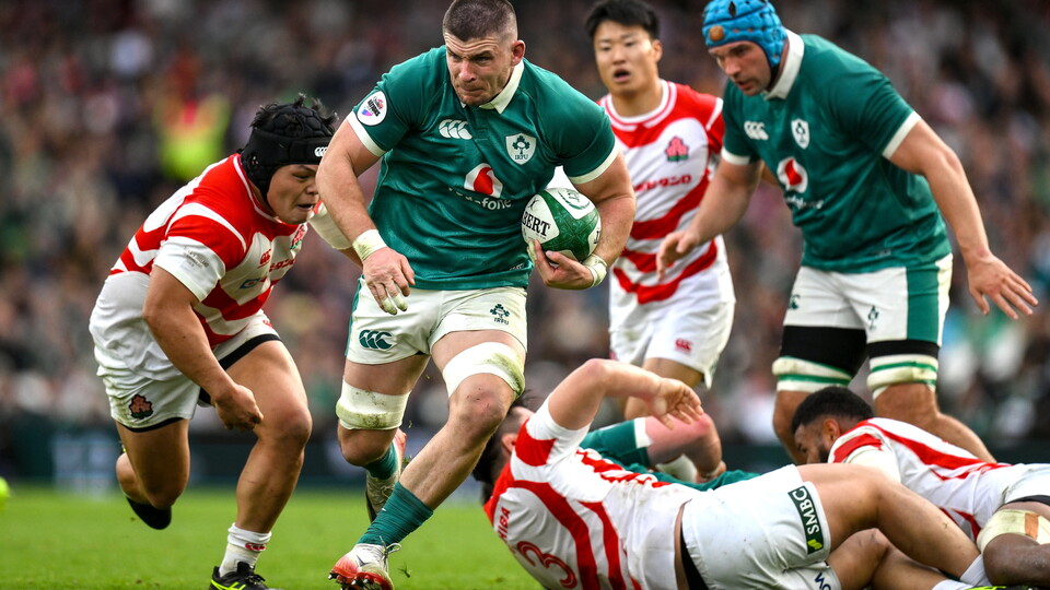 Nick Timoney makes a break against Japan