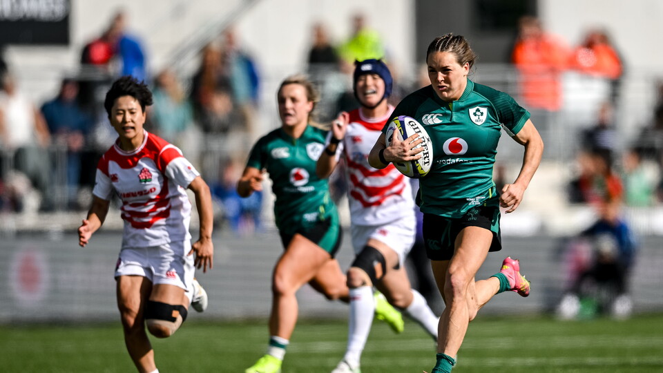 Béibhinn Parsons races clear to score against Japan