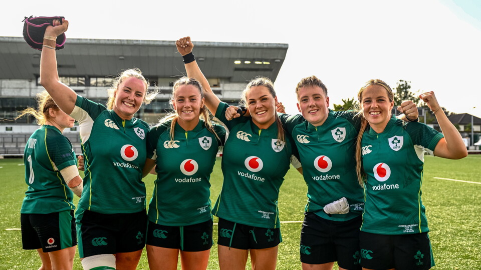 Béibhinn Parsons with Fiona Tuite-O'Sullivan, Stacey Flood, Beth Buttimer, and Aoibheann Reilly