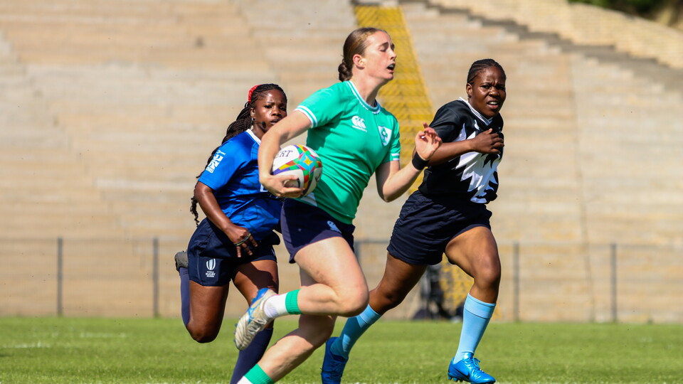 Ellie O'Sullivan Sexton in action for the Irish Universities Sevens side