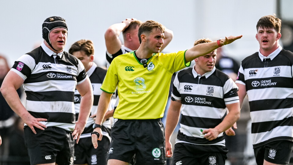 Referee Jack MacNeice