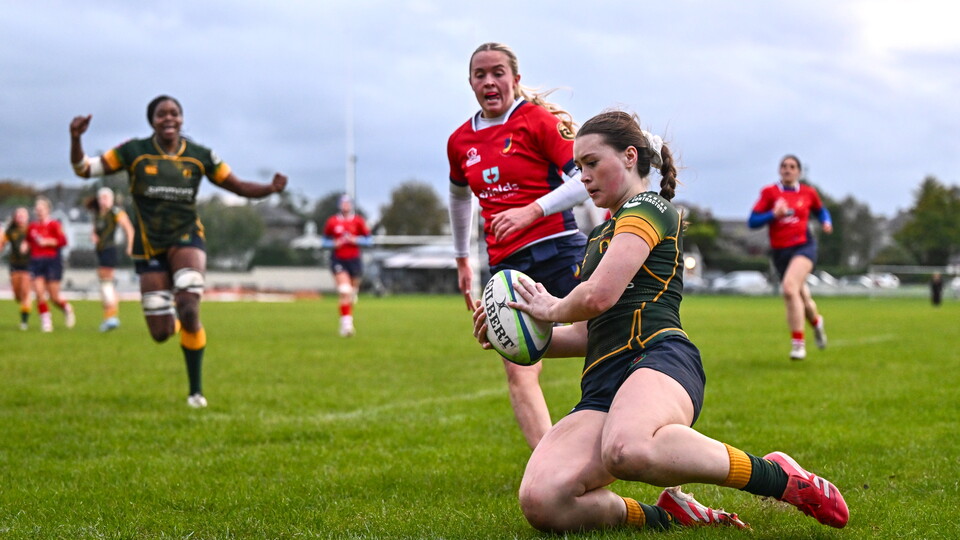 Rebecca Cahill try Railway
