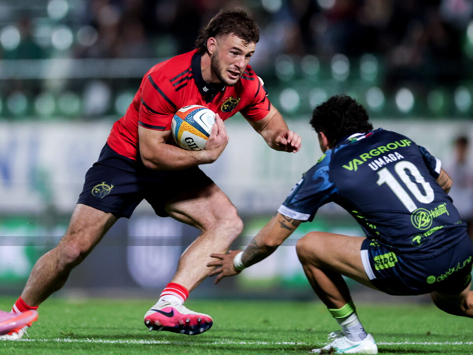 Alex Nankivell in action for Munster