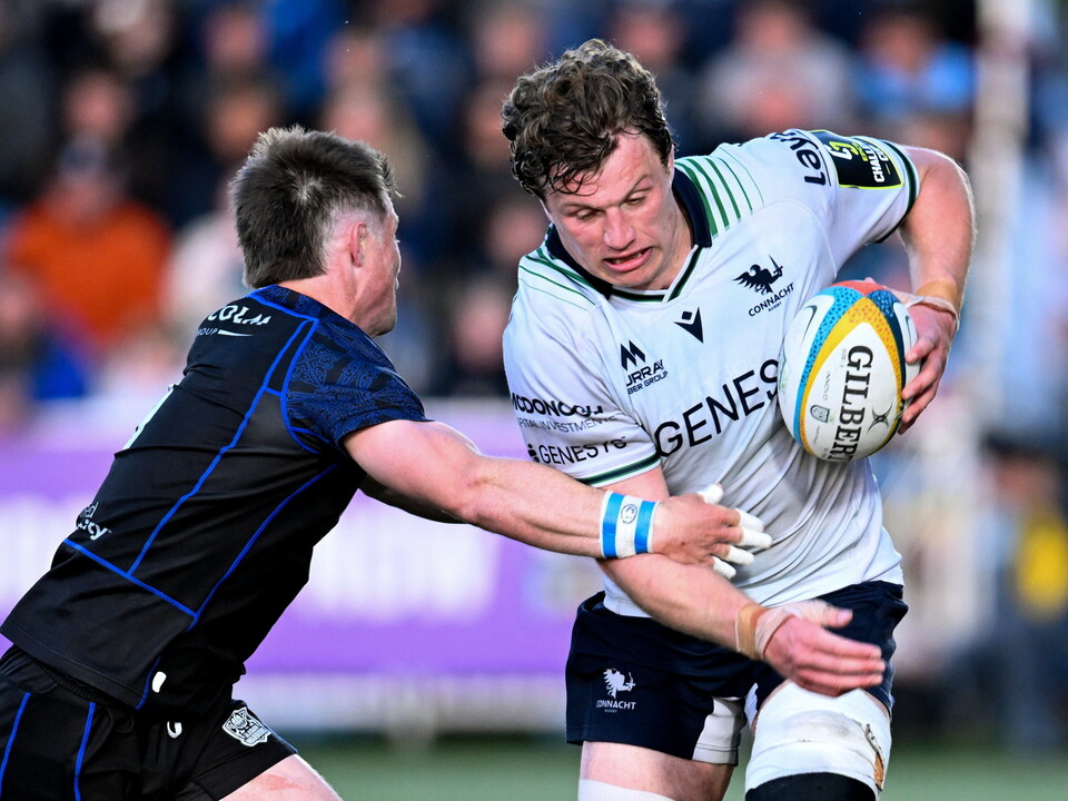 Cian Prendergast in action against Glasgow Warriors