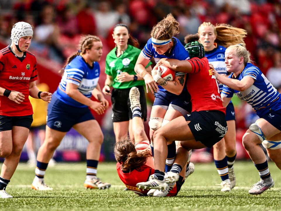 Munster newcomer Grace tackles fellow international Ruth Campbell