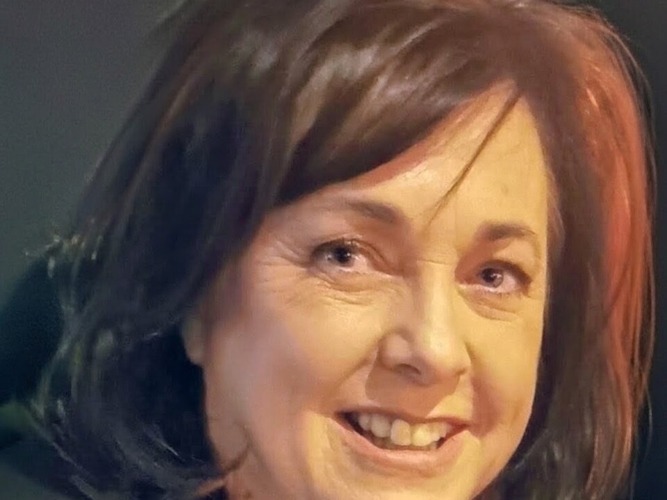 Headshot of Caroline Lyons