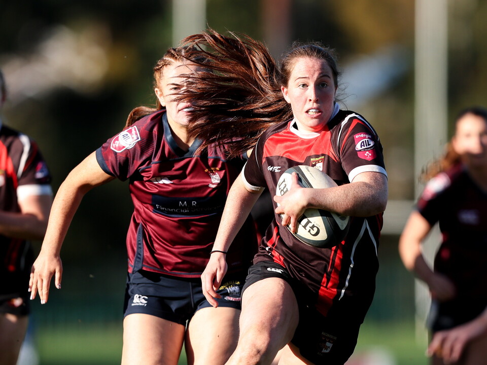 Lily Byrne makes a break for Ballincollig